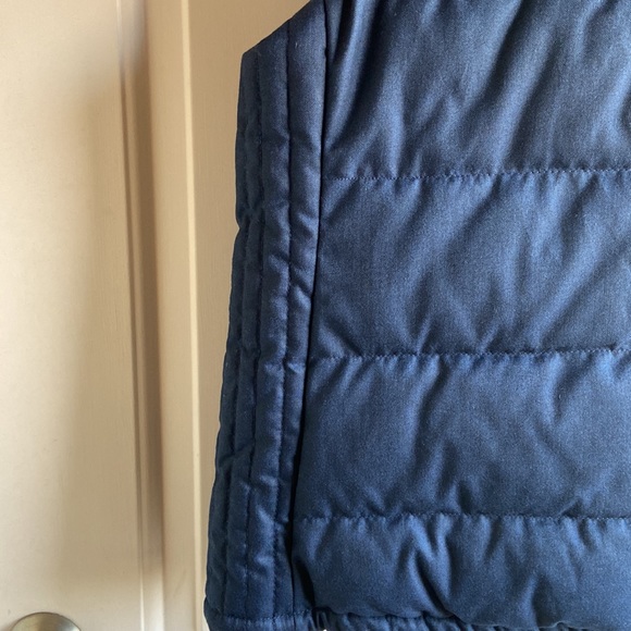 NWT Old Navy puffer vest in blue - Picture 5 of 7